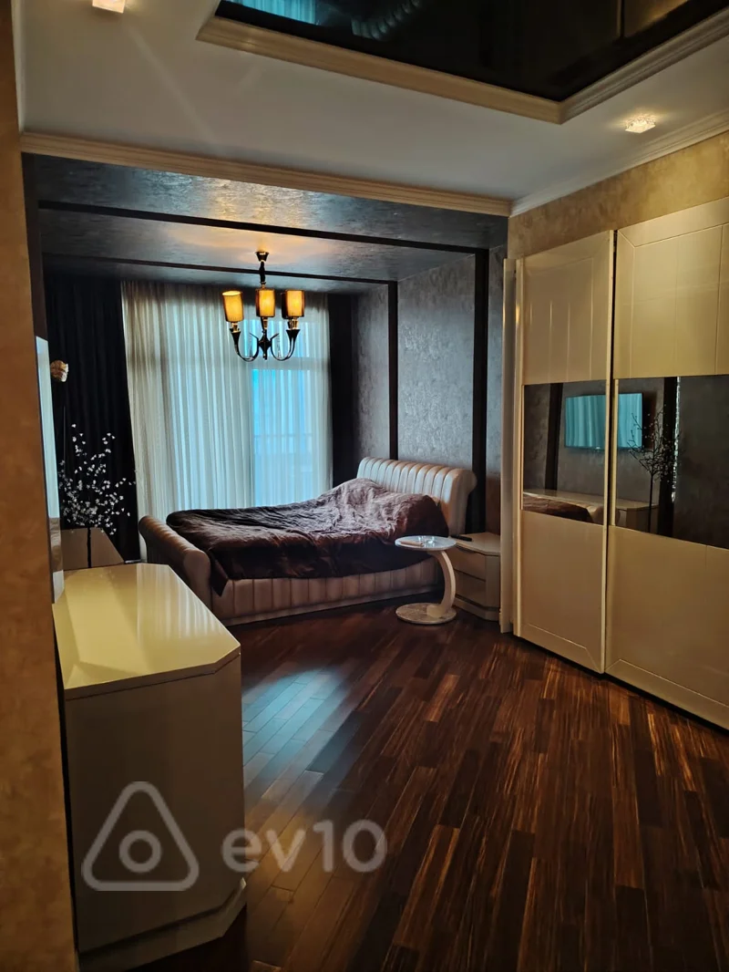 3 otaqlı mənzil, 196 m², Nobel prospekti — kirayə — Mənzil, Bakı (5)