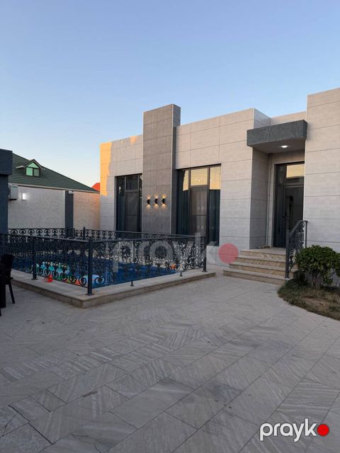 Satılır 4 otaqlı həyət evi/bağ evi 170 m² — Bakı
