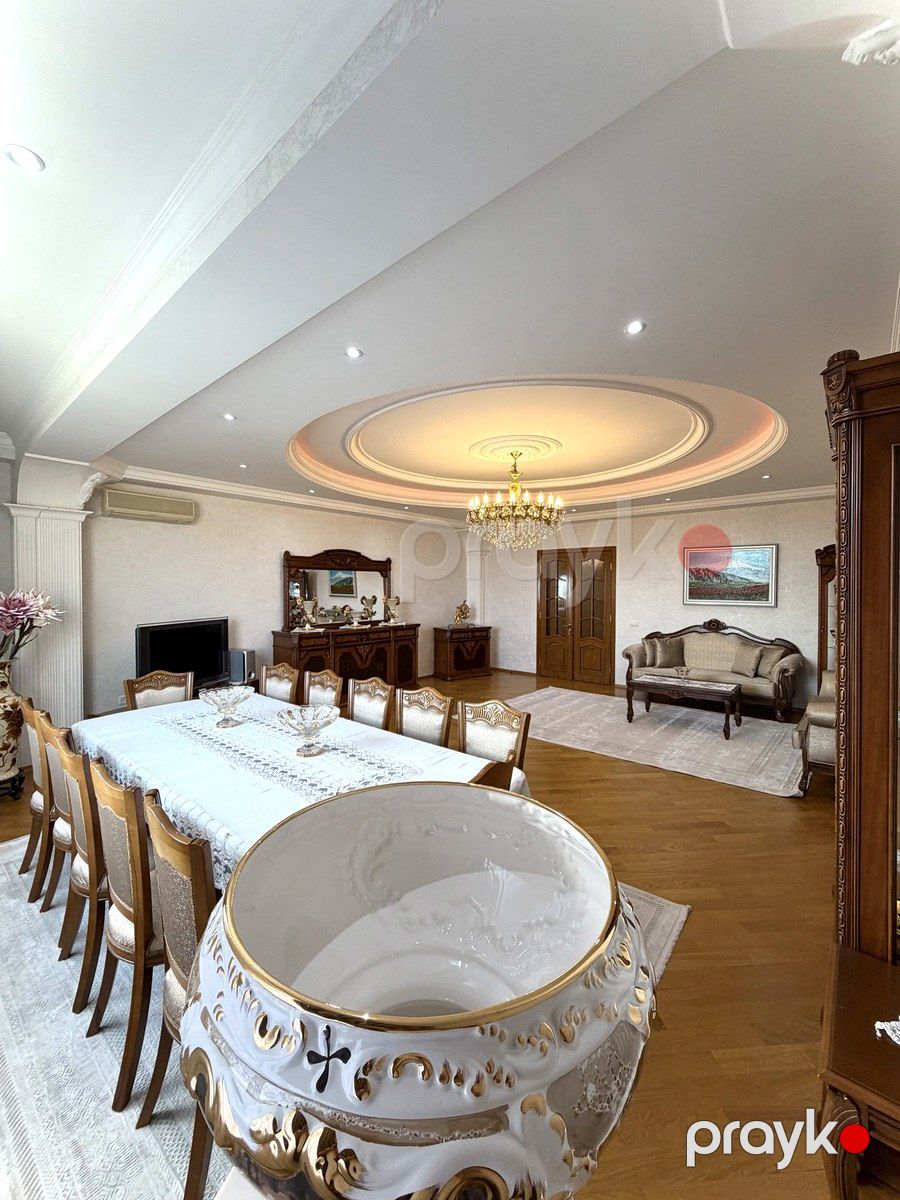 Satılır 4 otaqlı yeni tikili 220 m² — Mənzil, Bakı (11)