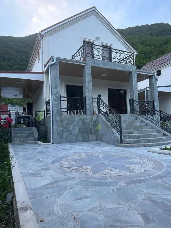 3 otaqlı Həyət evi Kirayə (günlük), Qax — Qax