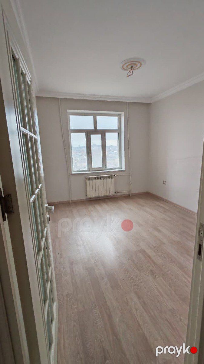 Satılır 2 otaqlı köhnə tikili 55 m² — Mənzil, Bakı (4)