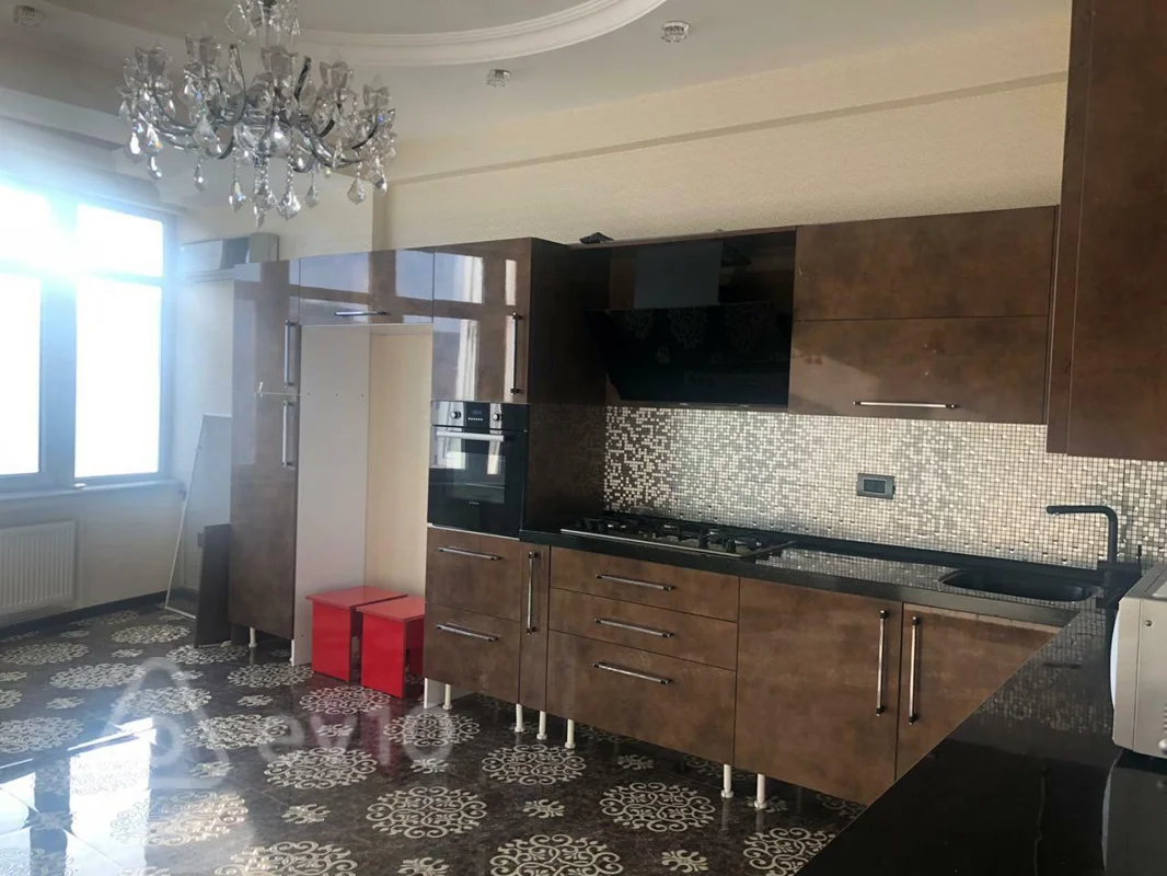 4 otaqlı mənzil, 220 m², Rəşid Behbudov — kirayə — Mənzil, Bakı (4)