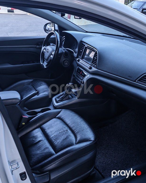Hyundai Avante, 1.6 L, 2016 il, 245 000 km — Avtomobillər, Bakı (11)