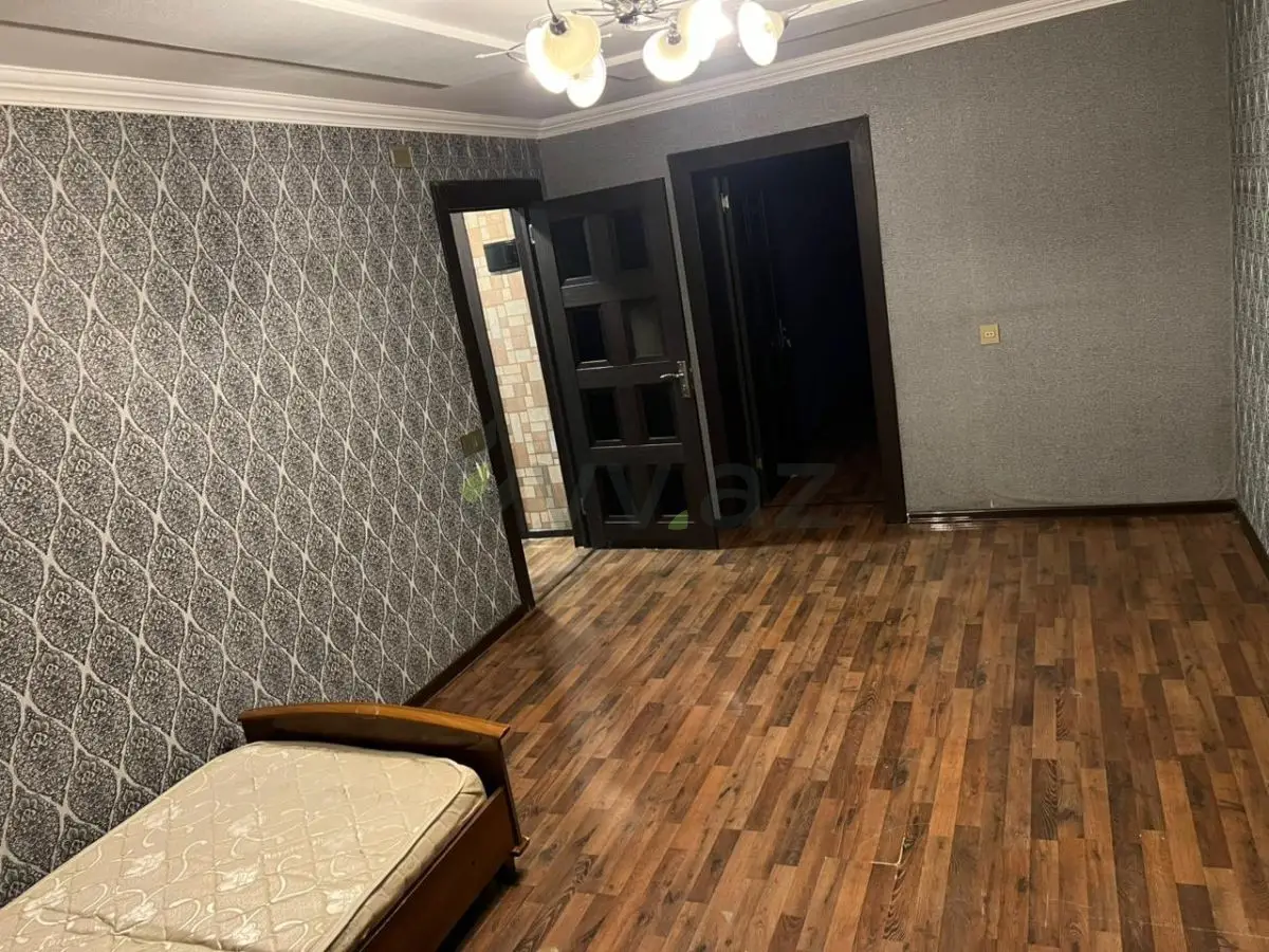 3 otaqlı mənzil Köhnə tikili Satılır, 8-ci mikrorayon, Binəqədi, Bakı — Bakı
