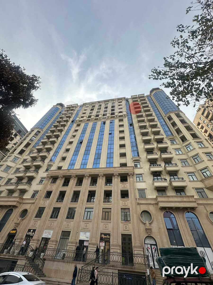 Satılır 4 otaqlı yeni tikili 242 m² — Mənzil, Bakı (3)