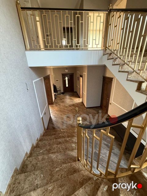 Satılır 5 otaqlı həyət evi/bağ evi 185 m² — Bakı