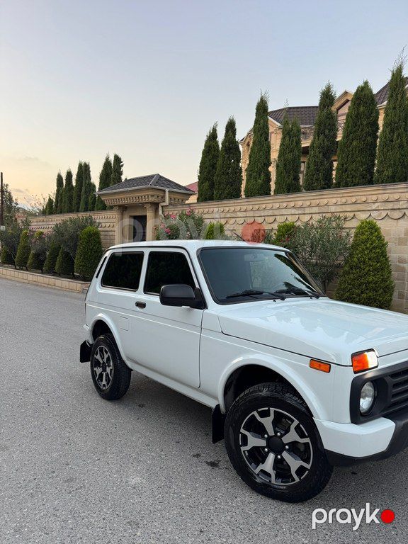 Lada (VAZ) Niva, 1.7 L, 2024 il, 18 000 km — Avtomobillər, Bakı (7)