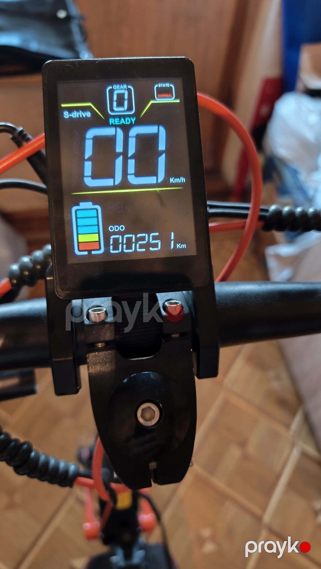 İşlənmiş Elektrik samokat 8", 1000 Vt, 45 km/s, Ünvandan götürmə — Skuterlər, Bakı (5)