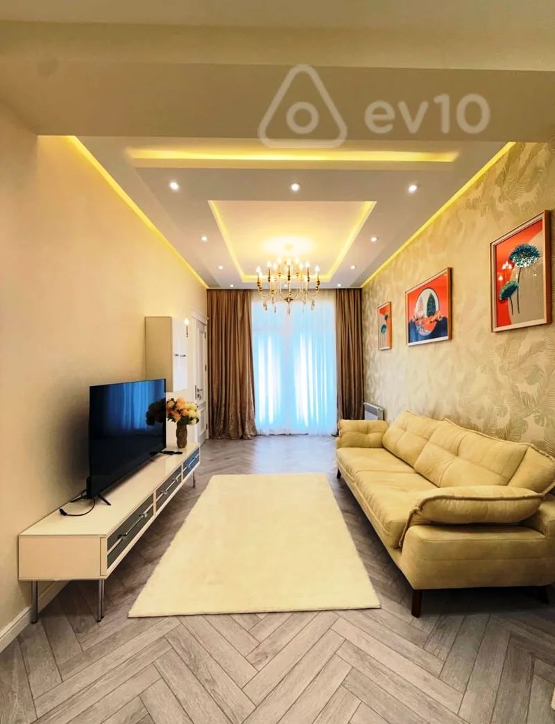 3 otaqlı mənzil, 100 m², Nəsib Bəy Yusifbəyli küçəsi — Bakı