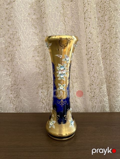 Bir vaza, Bogem şüşəsi — Bakı
