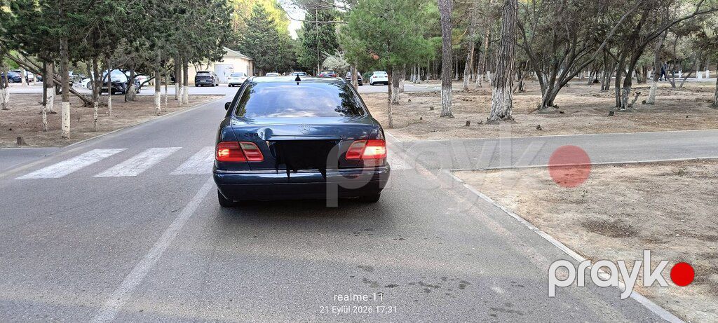 Mercedes E 220, 2.2 L, 1997 il, 350 000 km — Avtomobillər, Sumqayıt (10)