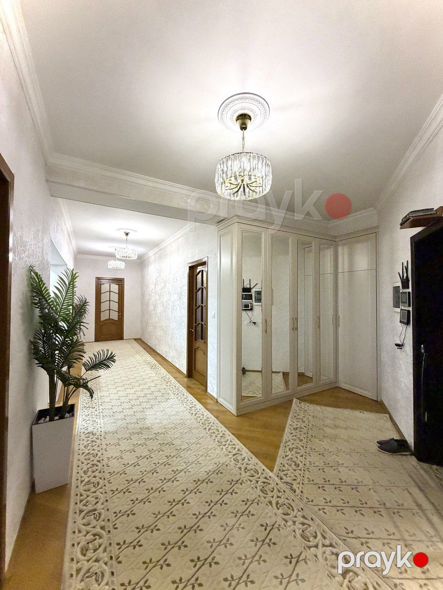 Satılır 4 otaqlı yeni tikili 220 m² — Mənzil, Bakı (10)