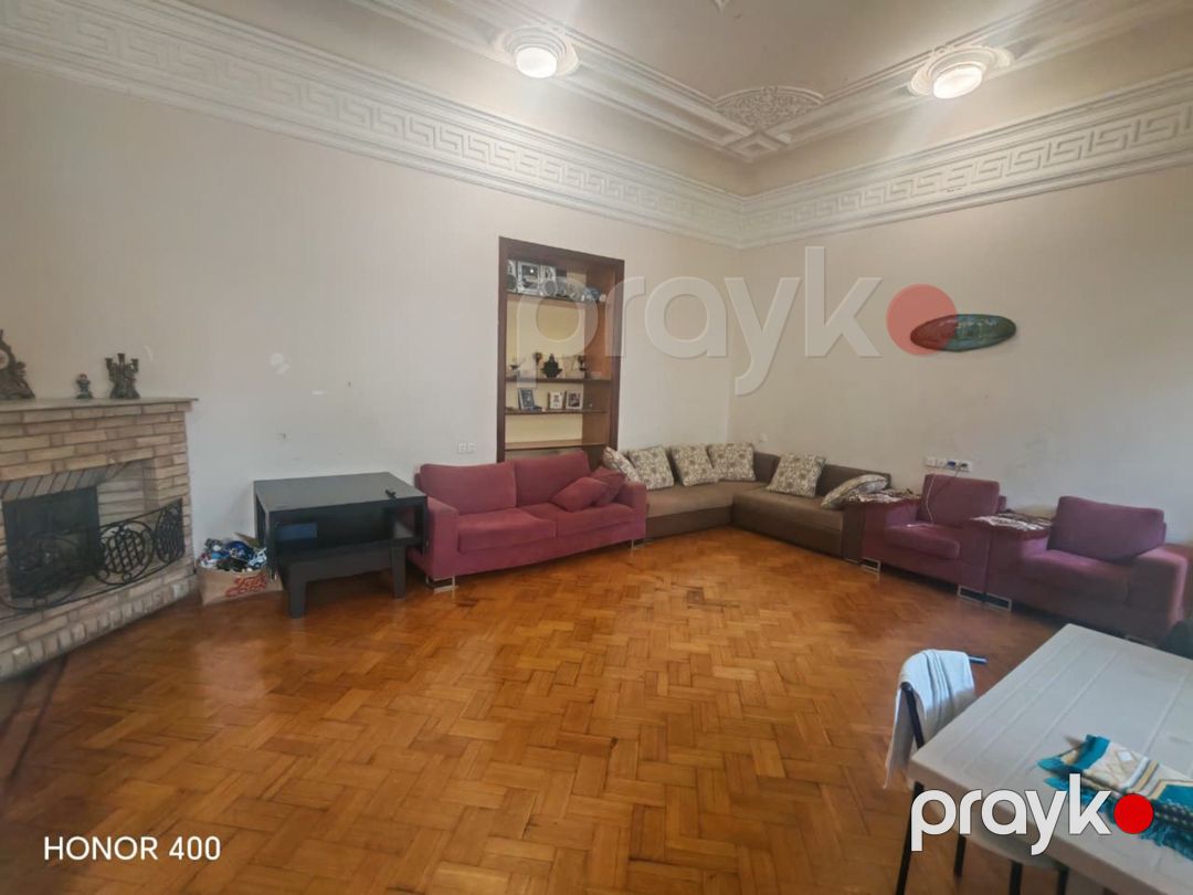 Satılır 2 otaqlı köhnə tikili 110 m² — Mənzil, Bakı (3)