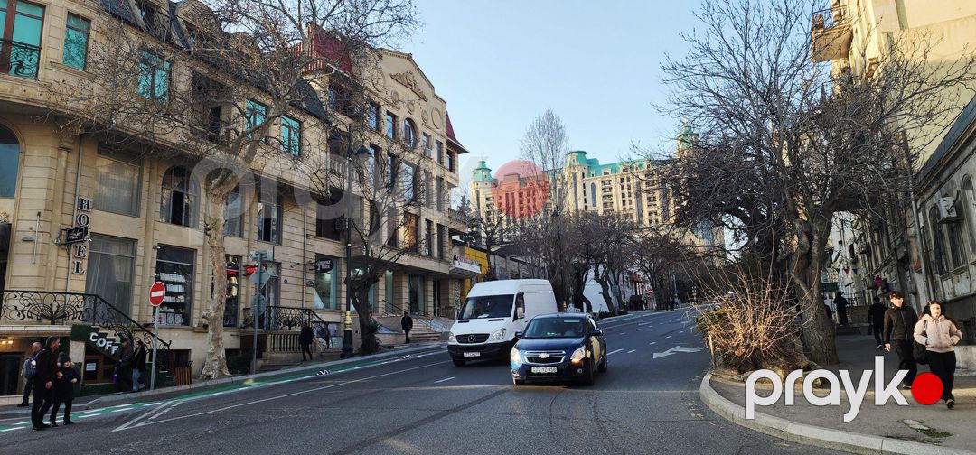 Satılır 2 otaqlı köhnə tikili 67 m² — Mənzil, Bakı (2)