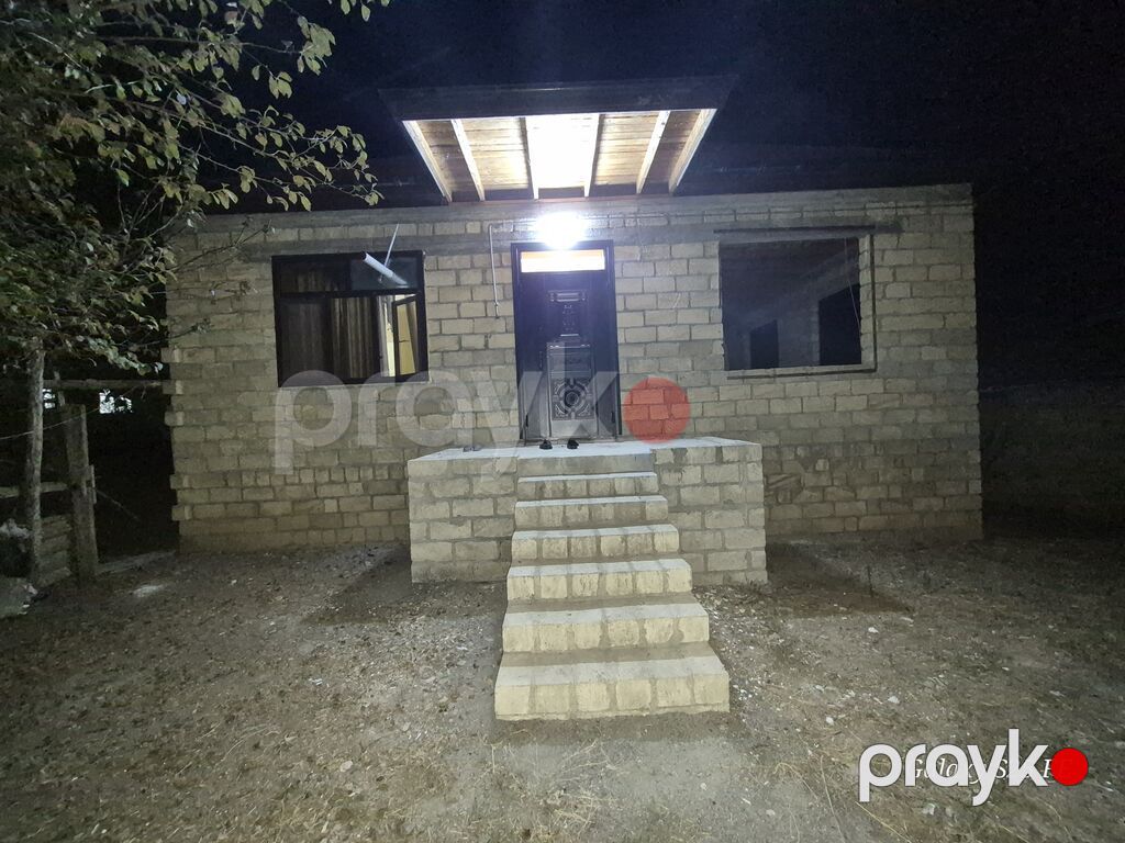 Satılır: həyət evi - Tikili: 1 mərtəbəli fərdi yaşayış evi, daş — Ev, villa, Oğuz (2)