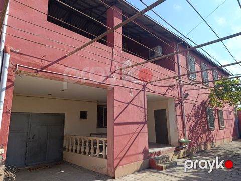 Satılır 6 otaqlı həyət evi/bağ evi 250 m² — Bakı