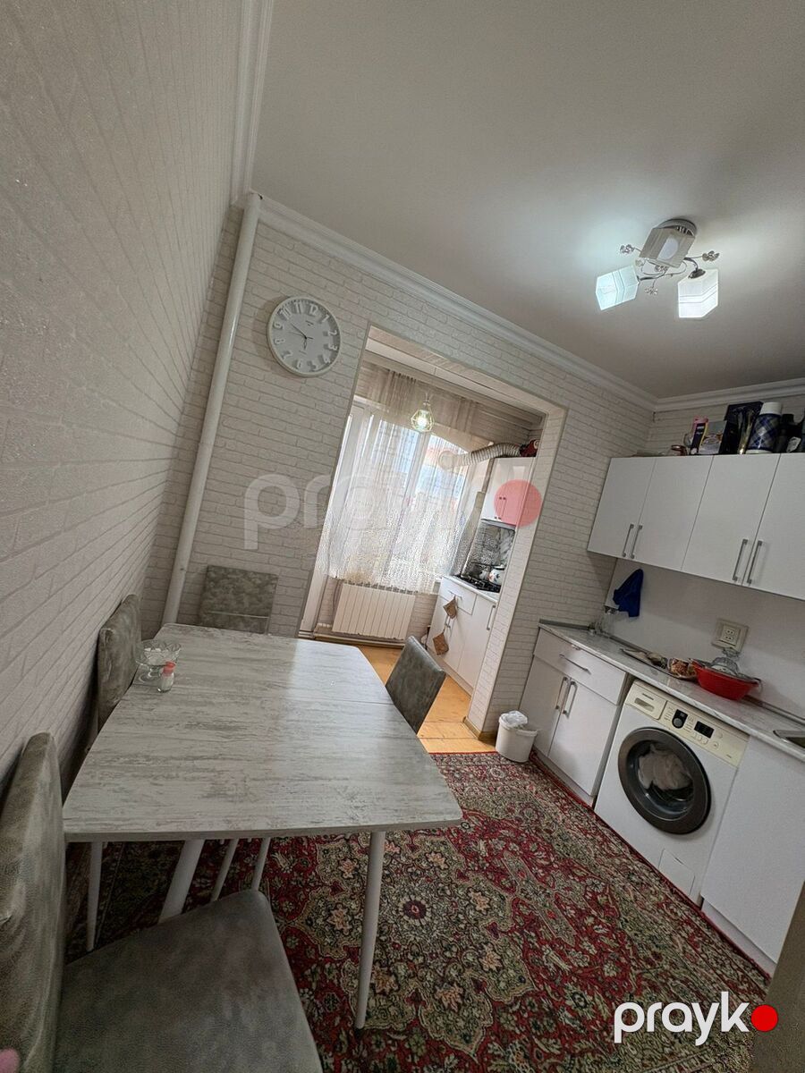 Satılır 2 otaqlı köhnə tikili 65 m² — Mənzil, Bakı (3)