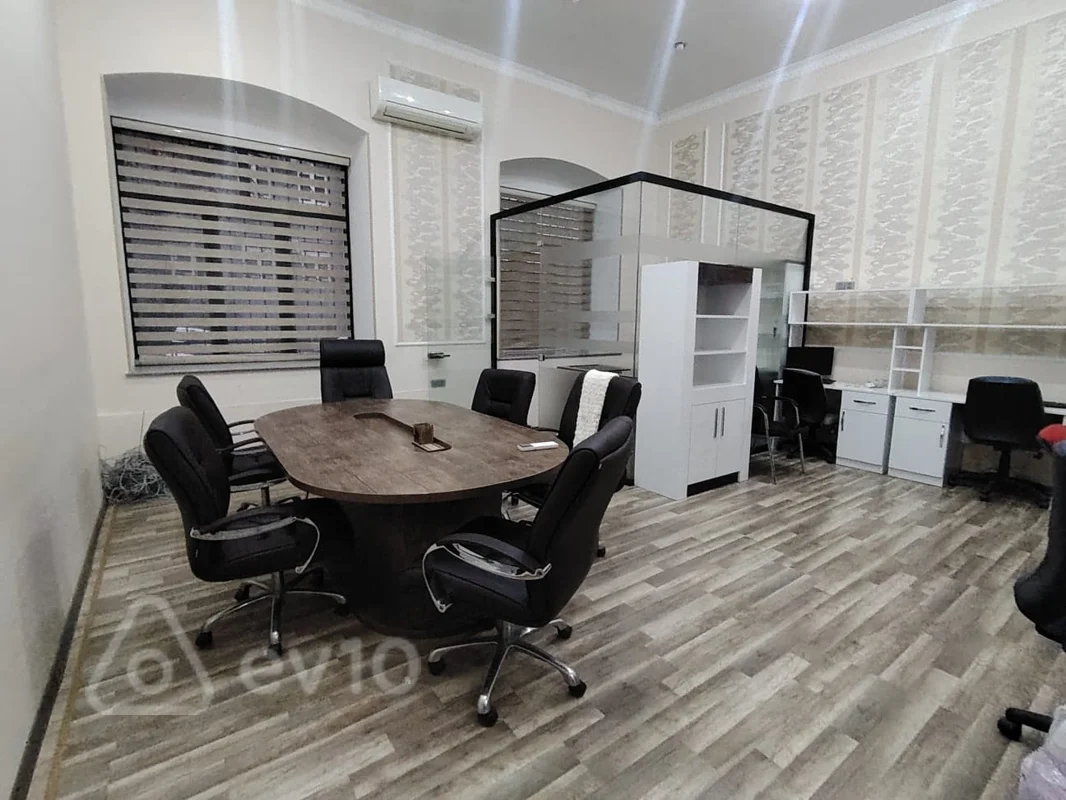 Ofis, 135 m², Mehdi Hüseyn küç. — kirayə — Bakı