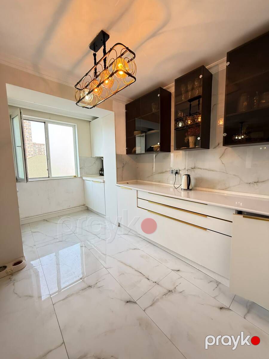 Satılır 4 otaqlı köhnə tikili 110 m² — Mənzil, Bakı (12)