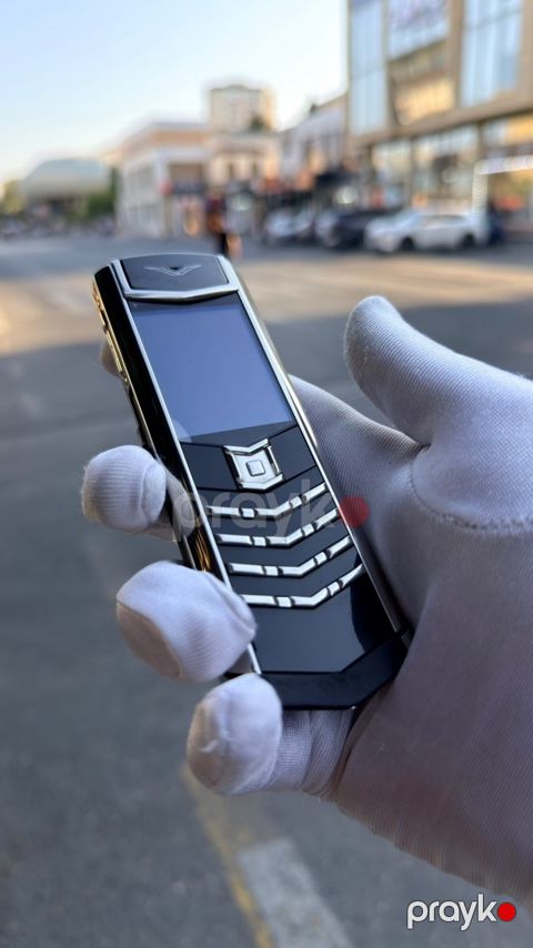 Vertu Signature S Design Pure Silver 4GB — Bakı