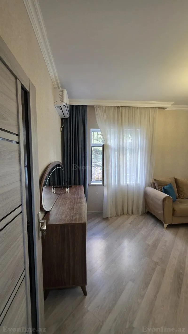Satılır 2 otaqlı Mənzil Köhnə tikili 60 m² Bakı, Sabunçu r., Bakıxanov — Mənzil, Bakı (2)