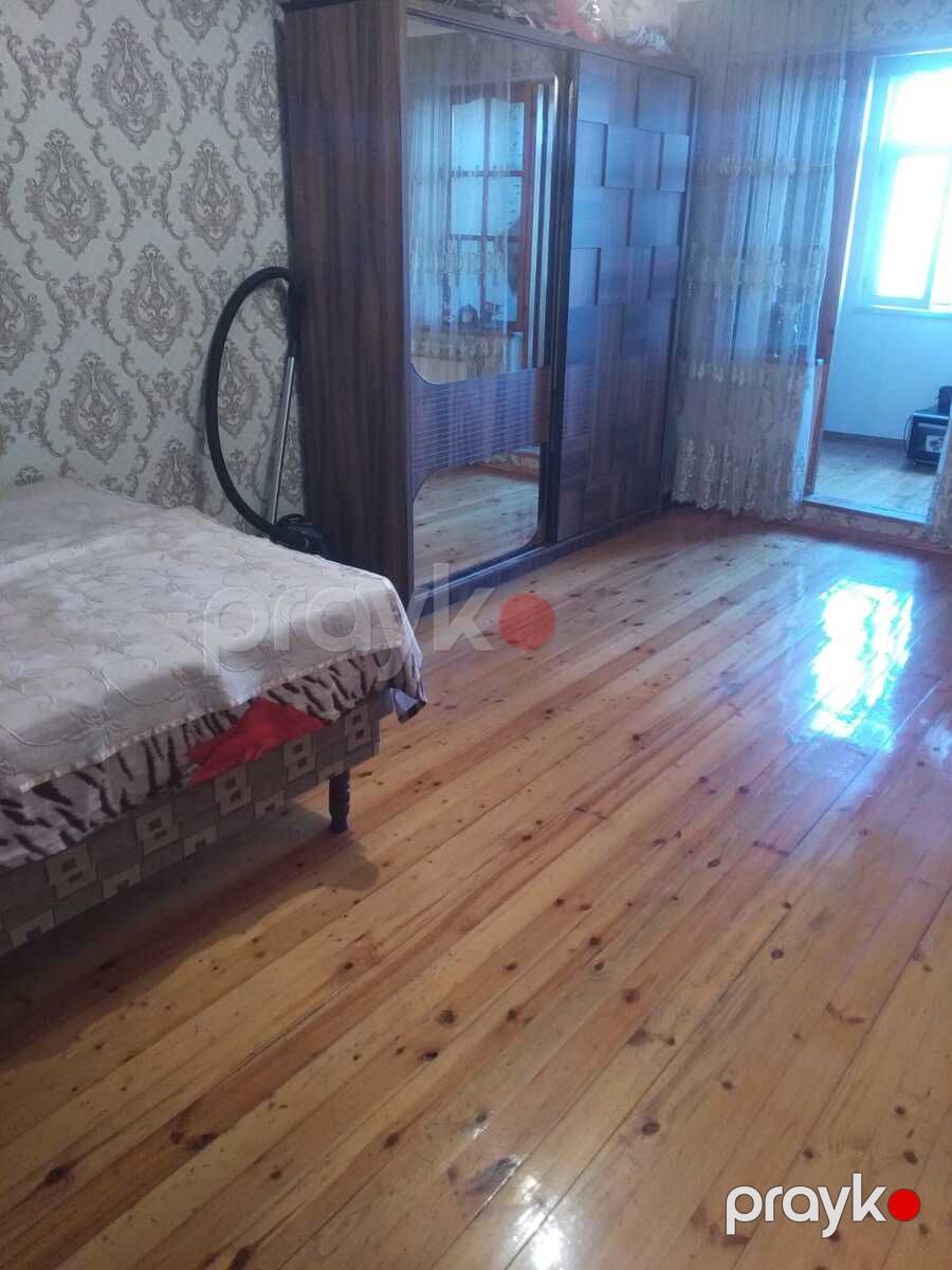 Satılır 4 otaqlı köhnə tikili 100 m² — Mənzil, Bakı (7)