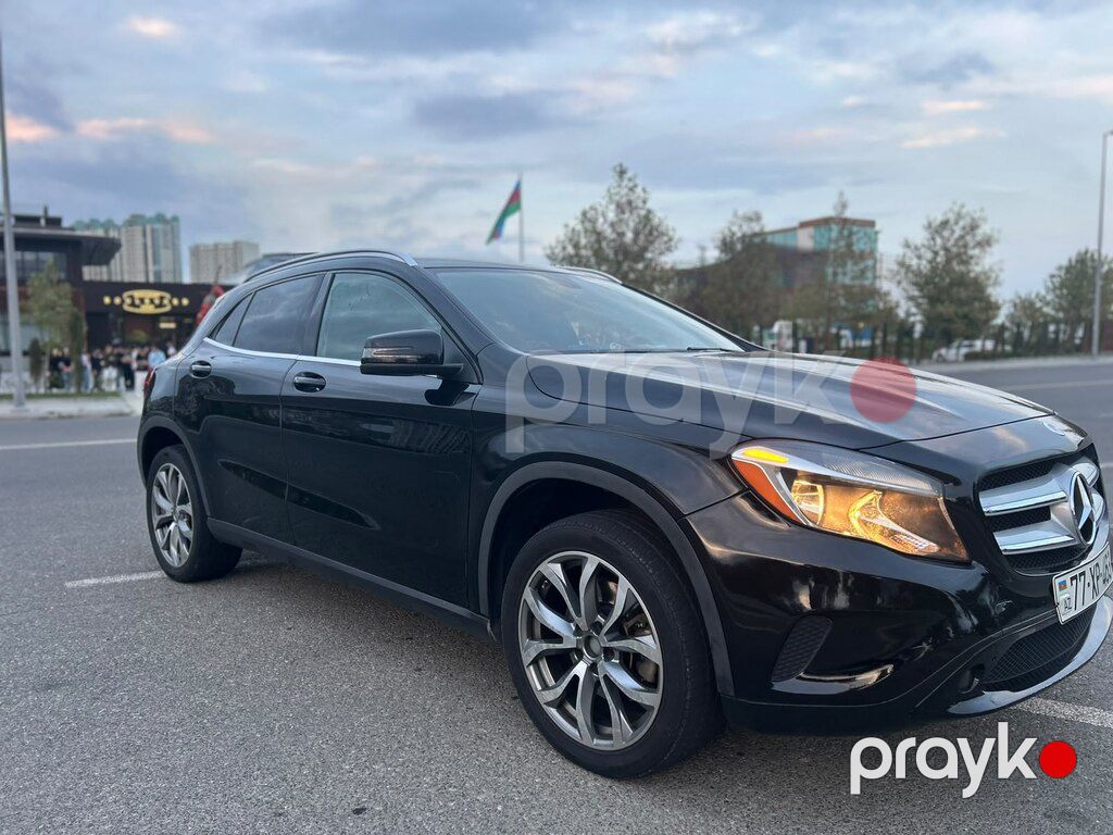 Mercedes GLA 250 4MATIC, 2.0 L, 2015 il, 123 000 km — Avtomobillər, Bakı (2)