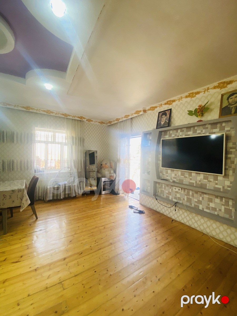 Həyət evi, Binəqədi qəs — Ev, villa, Bakı (11)