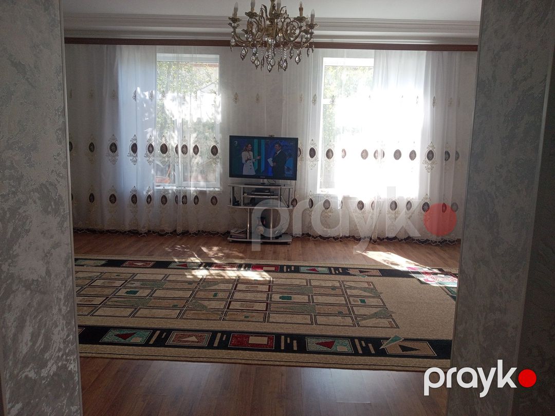 Satılır 4 otaqlı həyət evi/bağ evi 200 m² — Ev, villa, Bakı (9)