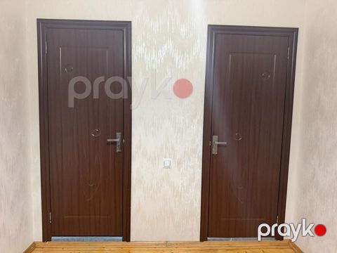 Salam ev qapıları satılır dözümlüdür keyfiyətlidir biraz zədələri var — Bakı