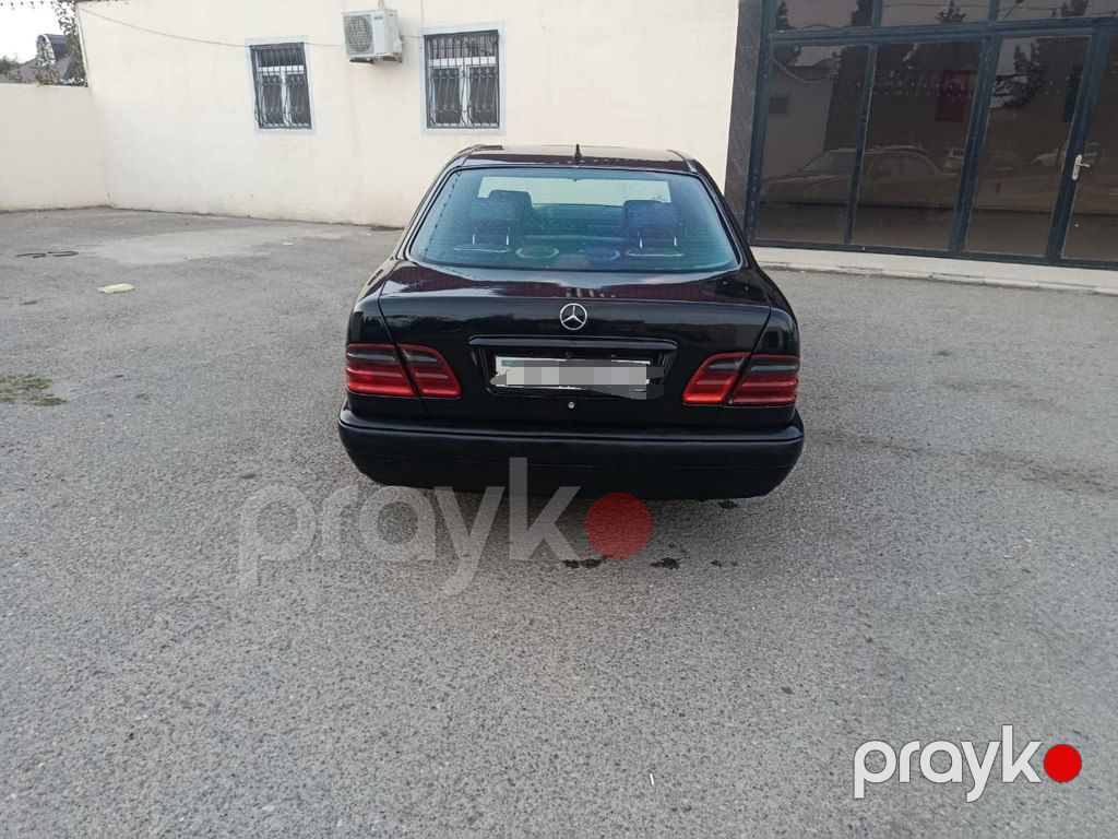 Mercedes E 220, 2.2 L, 1996 il, 236 323 km — Avtomobillər, Bərdə (6)