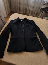 H&M qadın blezeri - Rəng: qara - Model: düyməsiz, dar kəsim — Tehmine 🪽
