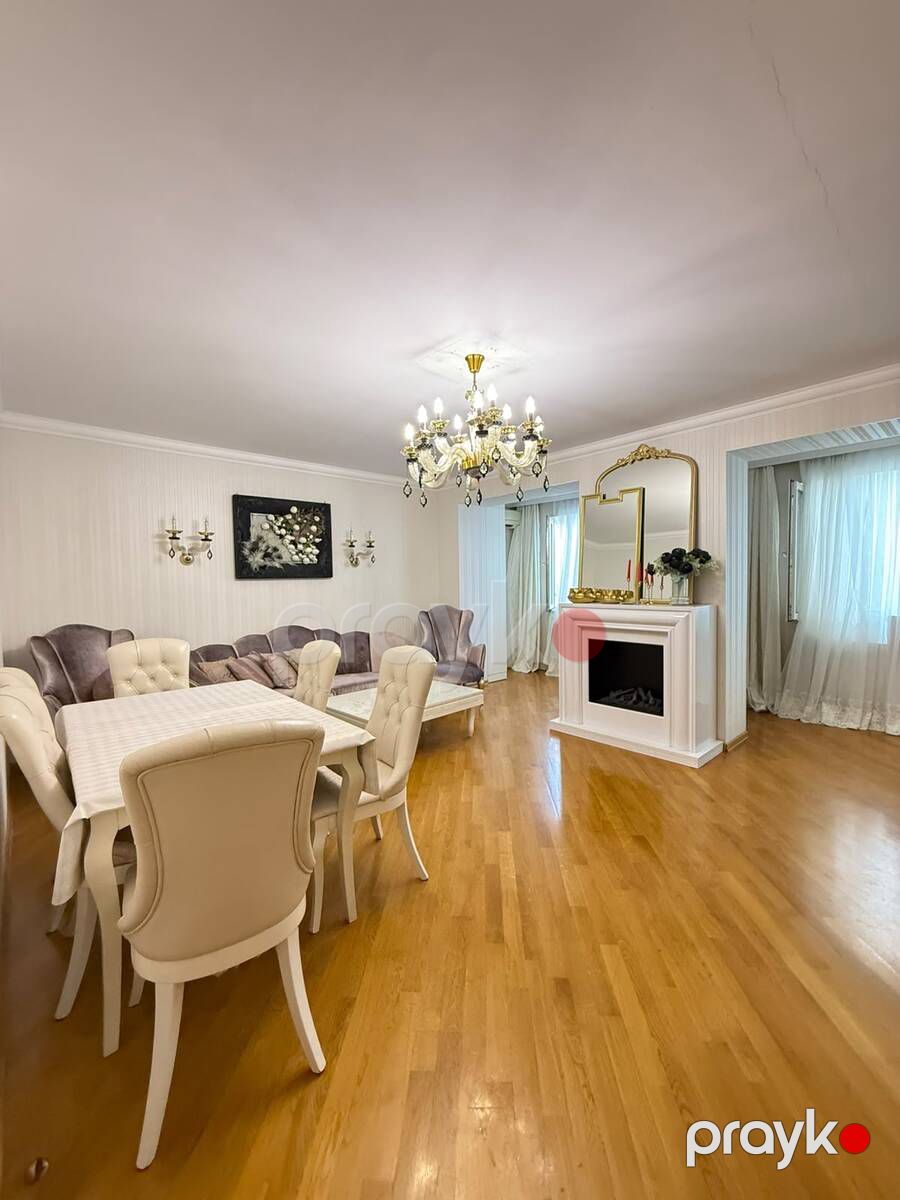 Satılır 4 otaqlı köhnə tikili 110 m² — Mənzil, Bakı (6)