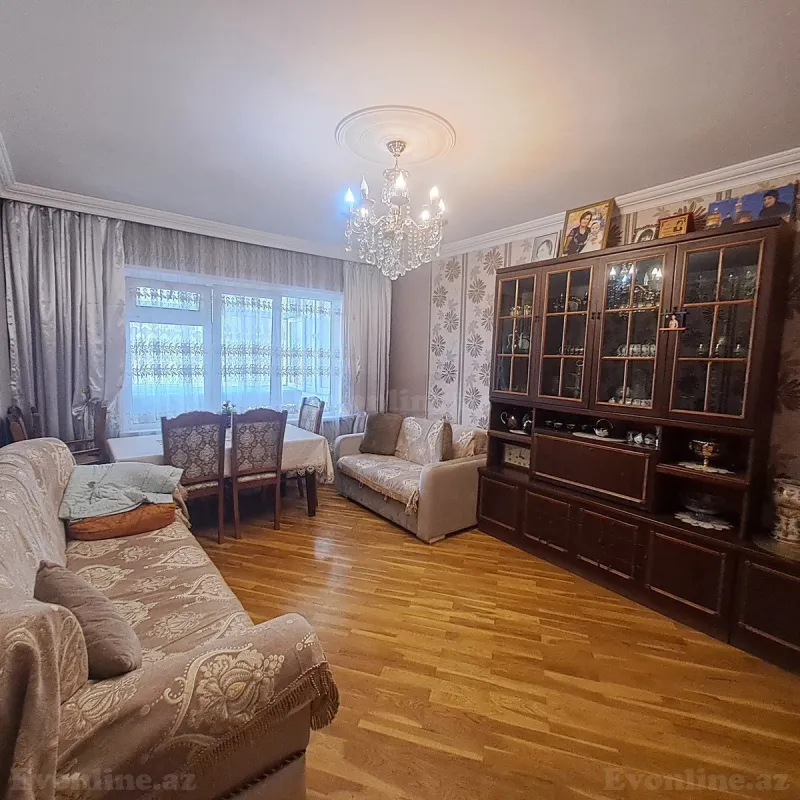 Satılır 3 otaqlı Mənzil Köhnə tikili 90 m² Bakı, Nizami r., Neftçilər m., 8-ci kilometr — Bakı