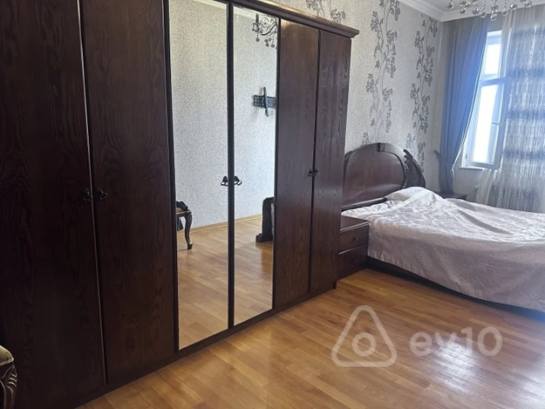 3 otaqlı mənzil, 145 m², Ənvər Hüseynov küçəsi — kirayə — Mənzil, Bakı (7)