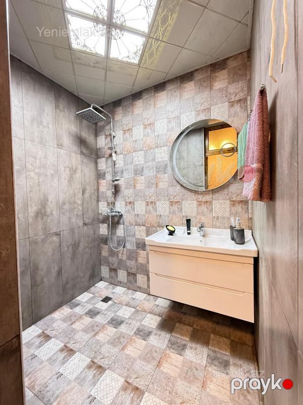 Satılır 3 otaqlı Bina evi menzil (Köhnə tikili), 68 m², 10-cu mikrorayon — Mənzil, Sumqayıt (12)