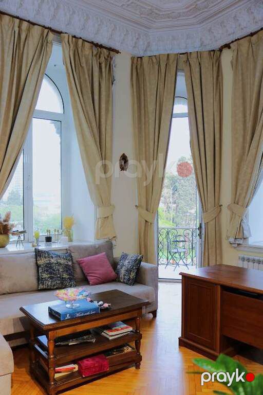 Satılır 6 otaqlı köhnə tikili 240 m² — Mənzil, Bakı (2)