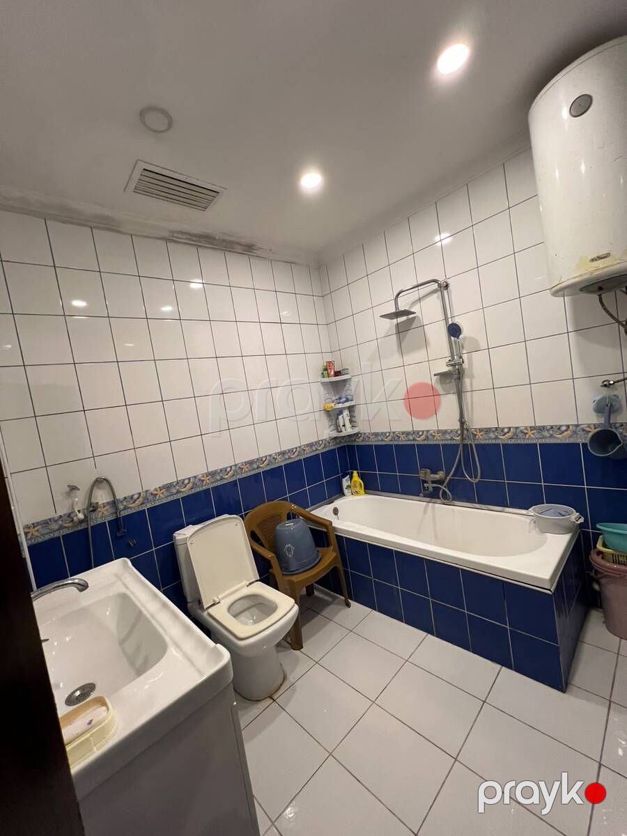 Satılır 3 otaqlı köhnə tikili 106 m² — Mənzil, Bakı (12)