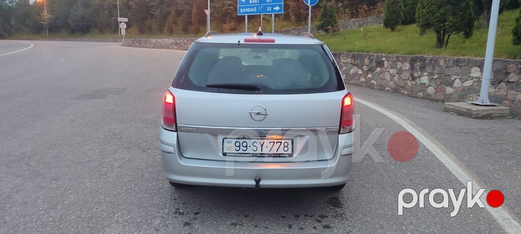 Opel Astra: 1.6 l 2005 il Universal — Avtomobillər, Quba (4)