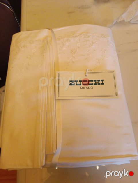 Zucchı Milano dəst – elegant, krem rəngli yataq dəsti - Brend: Zucchı — Masazır