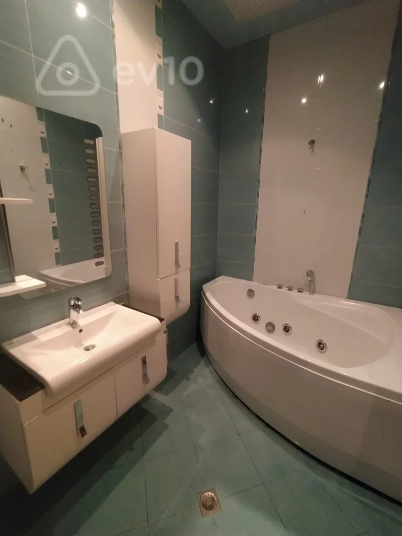 5 otaqlı mənzil, 221 m², 28 may — kirayə — Mənzil, Bakı (6)