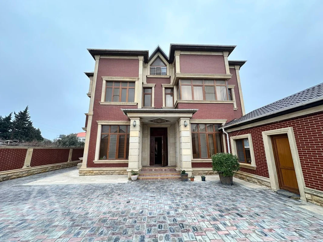 8 otaqlı həyət evi, 700 m², Novxanı — Bakı