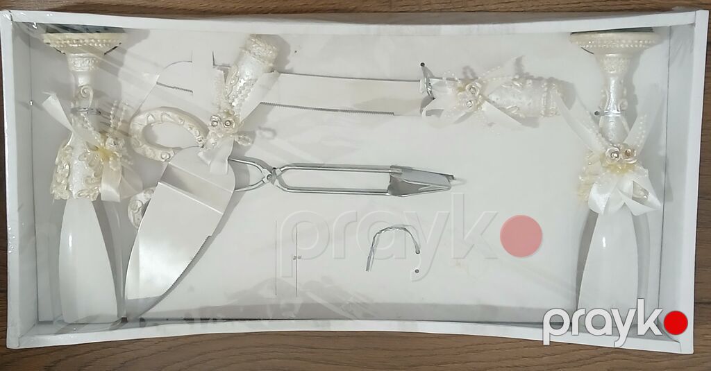 5 PCS Cake Set – şənlik və tort kəsmə üçün tam dəst Tərkibi (5 — Süfrə qabı, Masazır (2)