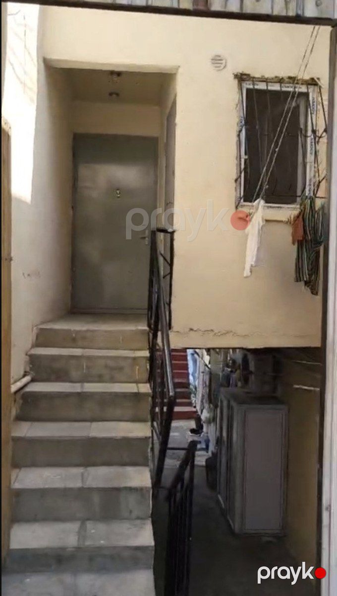 Satılır 2 otaqlı köhnə tikili 31 m² — Mənzil, Bakı (2)