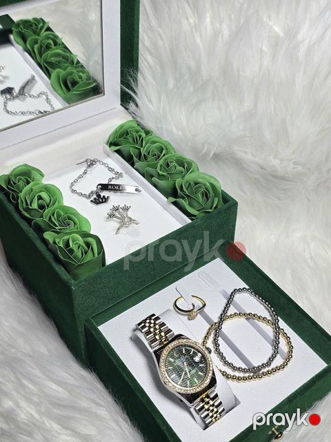 Qadınlar üçün hədiyyə dəsti Lovely Valentine GR-001 (Qol saatı + qolbaqlar + üzüklər) — Bakı