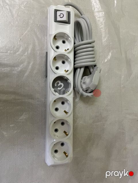 Türkiyə İstehsalıdır 6 çıxışlı elektrik uzatma vəsaiti (multi-priz) — Bakı