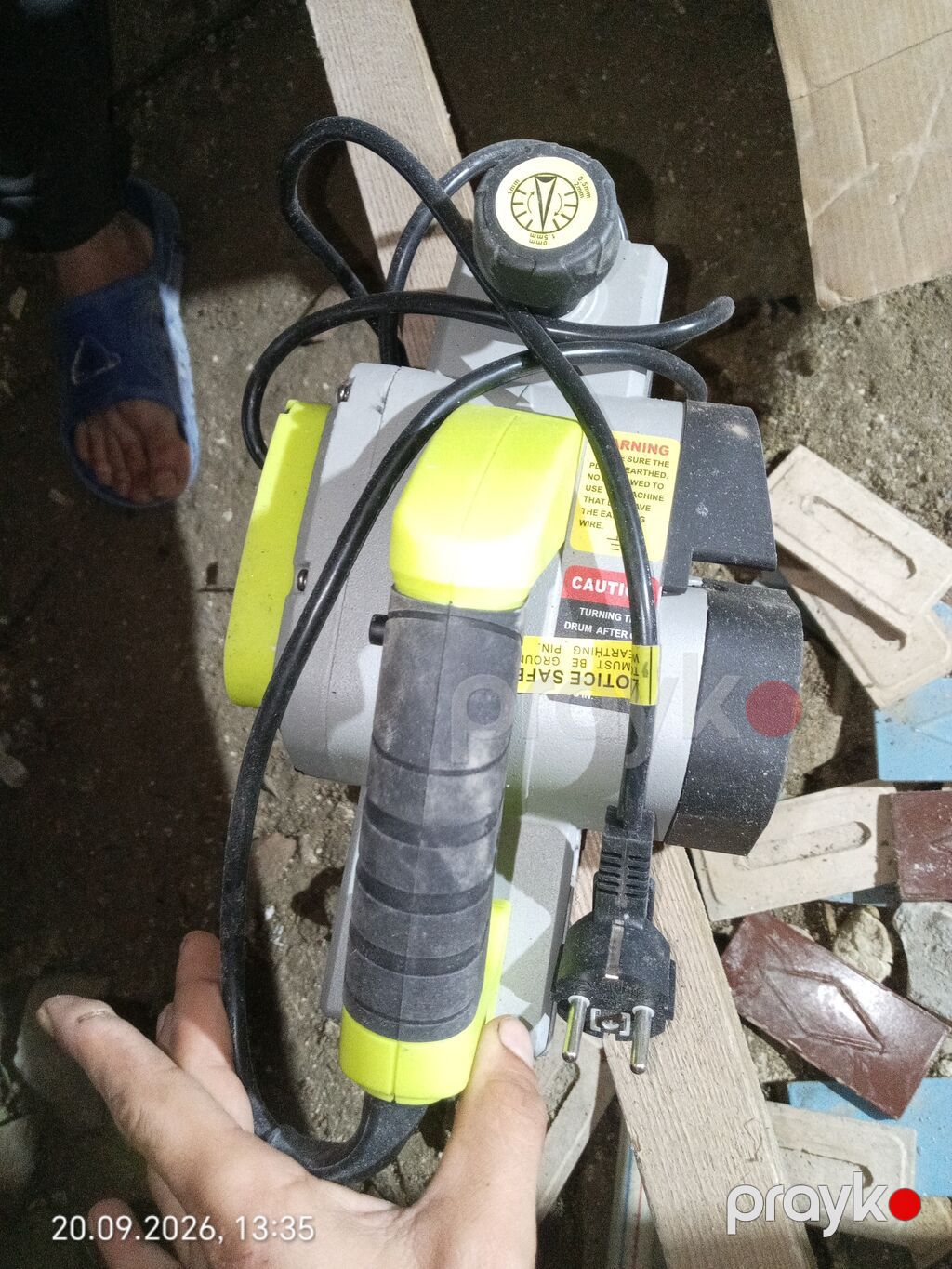 Tep tezedi satıram yanız vacab da yazı — Kəsici aləti, Mehdiabad (2)