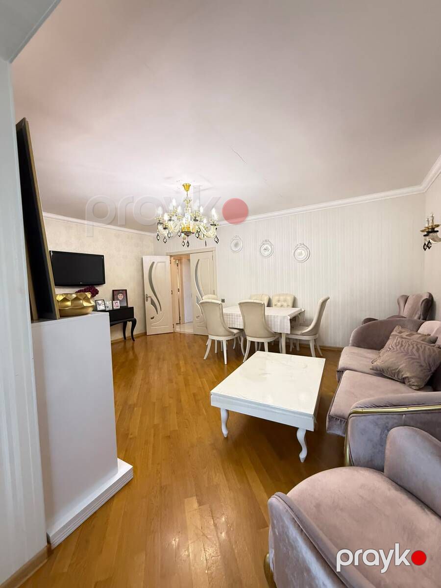Satılır 4 otaqlı köhnə tikili 110 m² — Mənzil, Bakı (8)