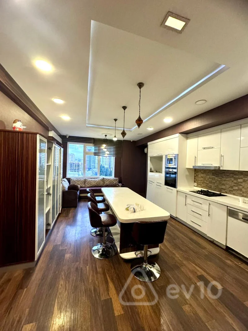 4 otaqlı mənzil, 200 m², Babək pr. — kirayə — Mənzil, Bakı (5)