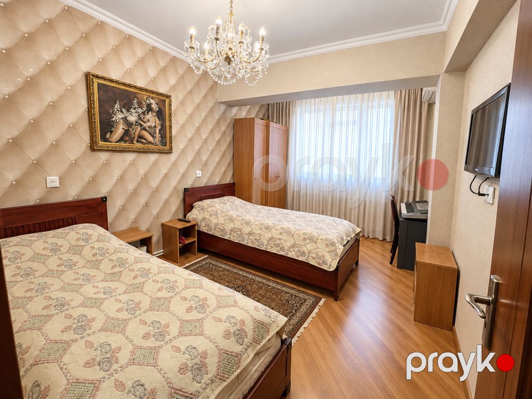 Satılır 4 otaqlı köhnə tikili 120 m² — Mənzil, Bakı (3)